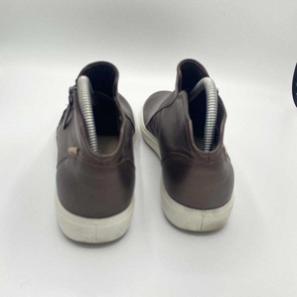 Ecco Women's Ankle Boots in Brown - Picture 5 of 8